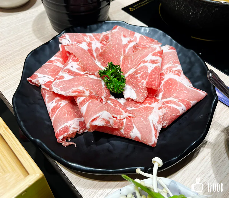 築間 幸福鍋物 松阪豬
